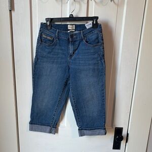 Levi's Classic Blue Cropped Jeans